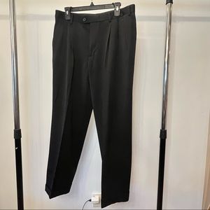 Men’s Perry Ellis Black Pleated Dress Pants